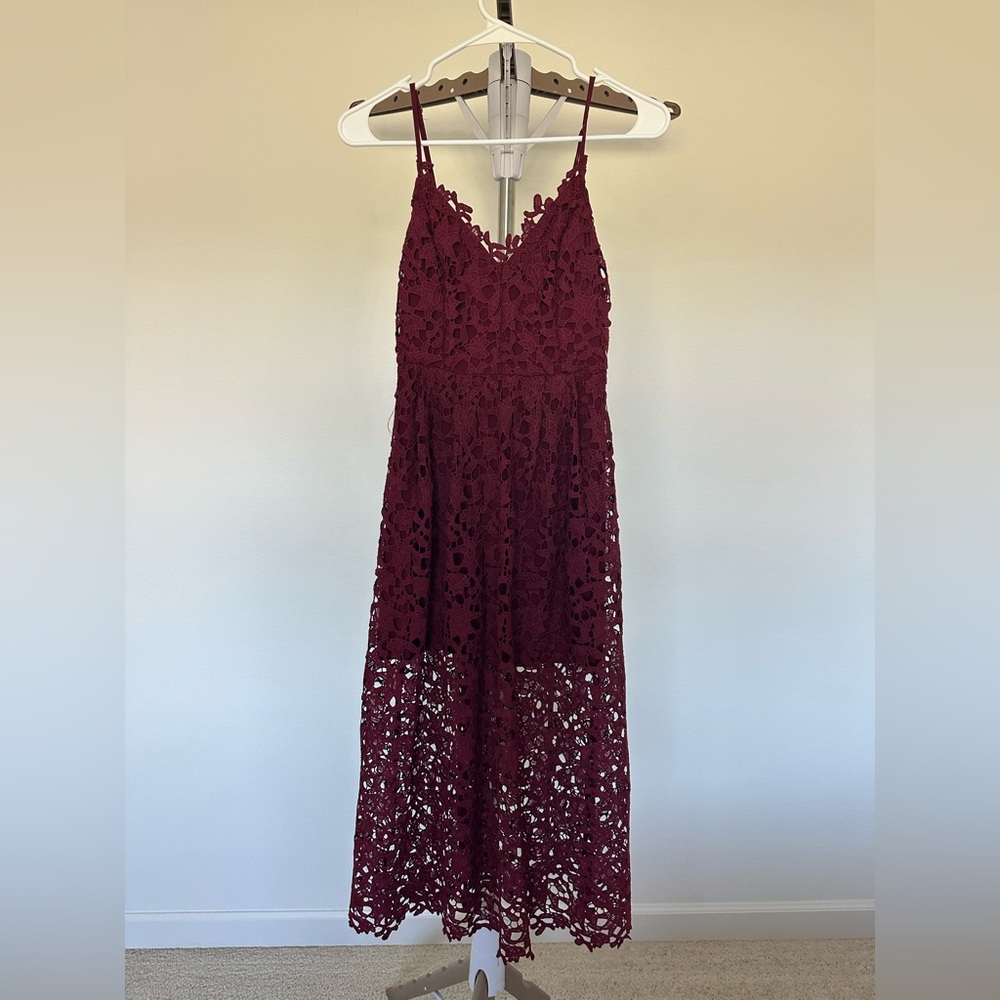 ASTR Wine Lace A-line Midi Dress with Spaghetti Straps